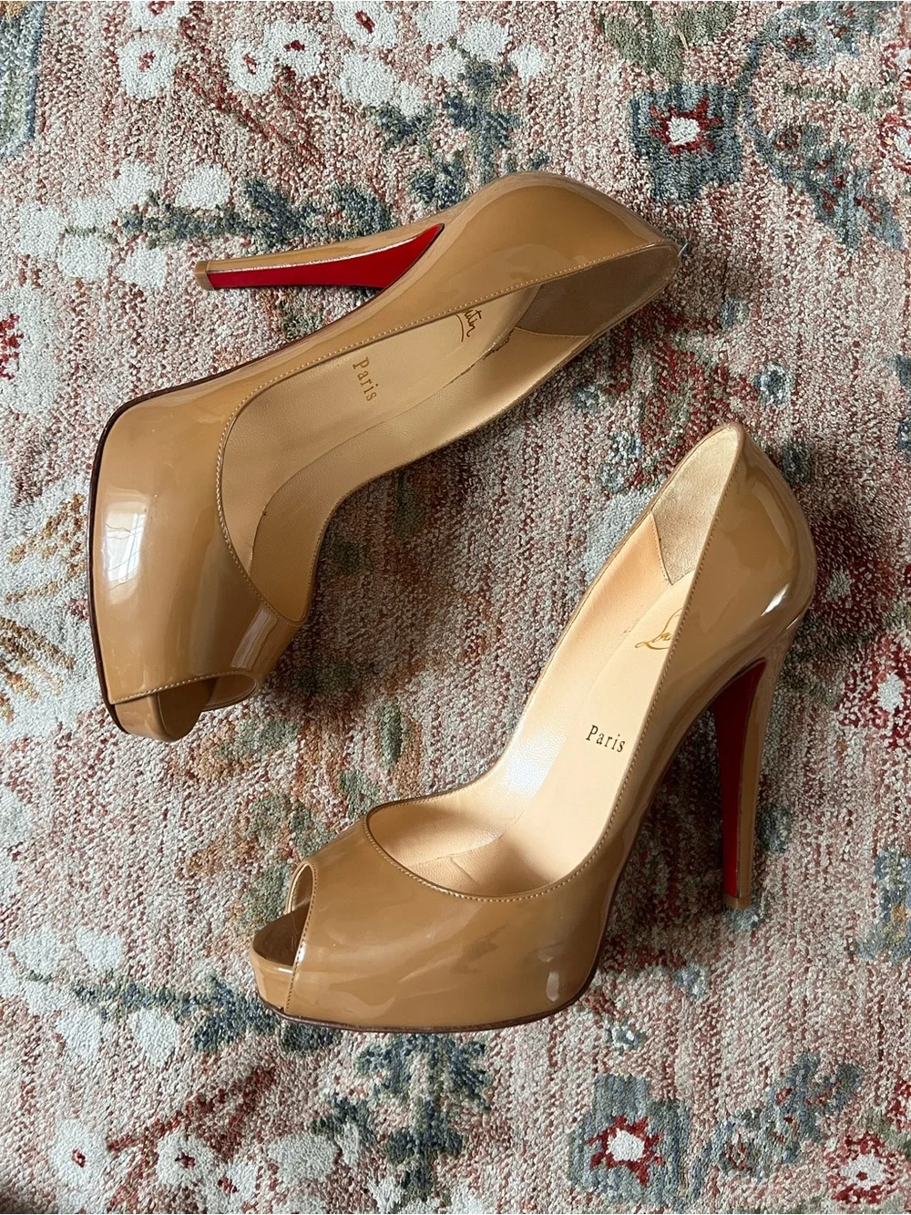 New Very Privé 120MM Patent Leather Pumps  Christian Louboutin